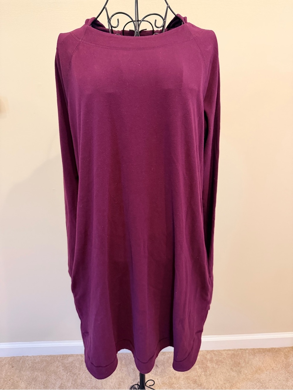 Woman's Burgundy Purple Tek Gear Long Sleeve Tunic Hoodie W Pockets Size Large